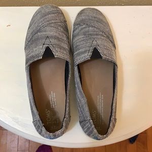 Toms shoes rarely used very good condition